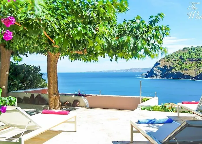 וילה Waterfront With Breathtaking Views And Pool