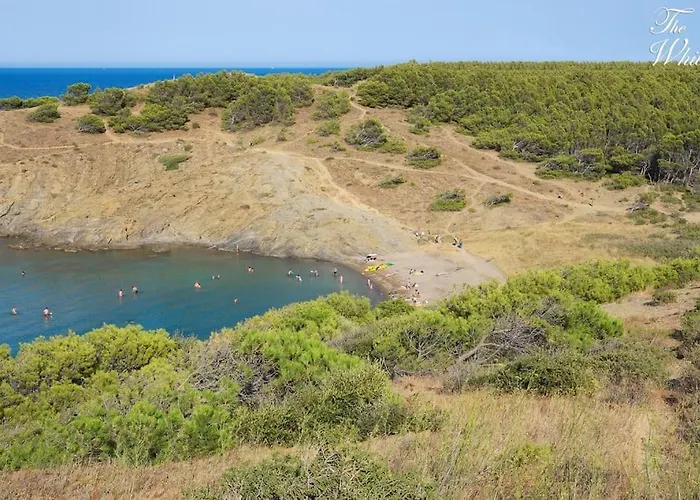 וילה Waterfront With Breathtaking Views And Pool